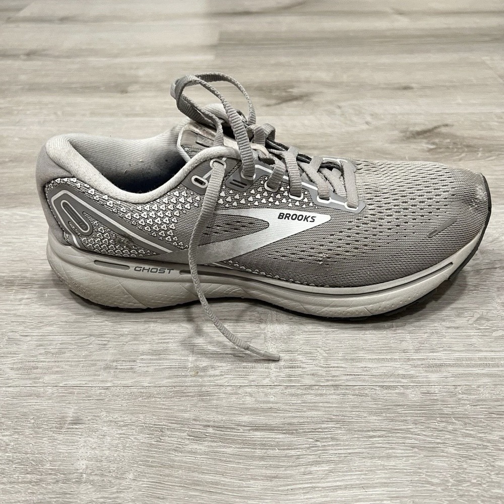 Brooks Ghost 14 Womens Size 10.5 Gray Running Athletic Shoes 1203561B089